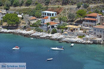 Limeni Mani - Lakonia Peloponnesos foto 9 - Foto van https://www.grieksegids.nl/fotos/peloponnesos/lakonia/limeni-mani/350pix/limeni-mani-009.jpg