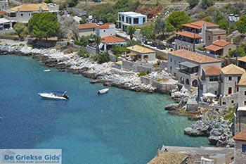 Limeni Mani - Lakonia Peloponnesos foto 24 - Foto van https://www.grieksegids.nl/fotos/peloponnesos/lakonia/limeni-mani/350pix/limeni-mani-024.jpg