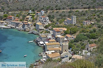 Limeni Mani - Lakonia Peloponnesos foto 26 - Foto van https://www.grieksegids.nl/fotos/peloponnesos/lakonia/limeni-mani/350pix/limeni-mani-026.jpg