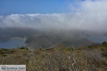 Porto Kagio Mani - Lakonia Peloponnesos foto 1 - Foto van https://www.grieksegids.nl/fotos/peloponnesos/lakonia/porto-kagio-mani/350pix/porto-kagio-mani-001.jpg