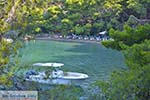 Love Bay op Poros (Saronische eilanden) nr3 - Foto van De Griekse Gids