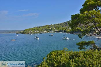 Neorio op Poros (Saronische eilanden) nr8 - Foto van https://www.grieksegids.nl/fotos/poros/normaal/neorio-poros-008.jpg