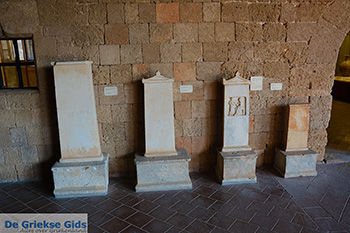 Rhodos stad Rhodos - Rhodos Dodecanese - Foto 1635 - Foto van https://www.grieksegids.nl/fotos/rhodos/350/rhodos-stad-372.jpg