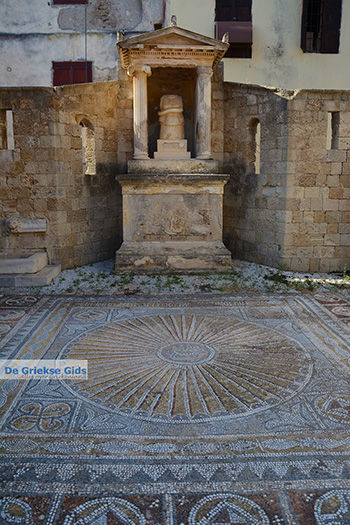 Rhodos stad Rhodos - Rhodos Dodecanese - Foto 1671 - Foto van https://www.grieksegids.nl/fotos/rhodos/350/rhodos-stad-408.jpg