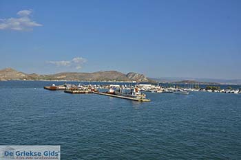 Overtocht van Perama naar Salamis - Foto van https://www.grieksegids.nl/fotos/salamina/normaal/salamis-saronische-eilanden-001.jpg