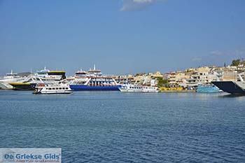 Haven Paloukia op Salamis - Foto van https://www.grieksegids.nl/fotos/salamina/normaal/salamis-saronische-eilanden-009.jpg