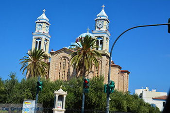 Grote kerk in Karlovassi Samos | Griekenland foto 1 - Foto van https://www.grieksegids.nl/fotos/samos/normaal/karlovassi-kerk-samos-046.jpg