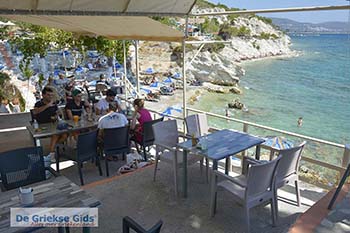 Pappa Beach Samos Egeische eilanden 010 - Foto van https://www.grieksegids.nl/fotos/samos/normaal/pappa-beach-samos-010.jpg