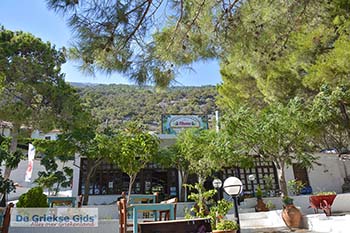 Psili Ammos Marathokampos Samos 007 - Foto van https://www.grieksegids.nl/fotos/samos/normaal/psili-ammos-marathokampos-samos-007.jpg