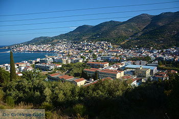 Samos stad | Vathy Samos | Griekenland foto 2 - Foto van https://www.grieksegids.nl/fotos/samos/normaal/samos-stad-002.jpg