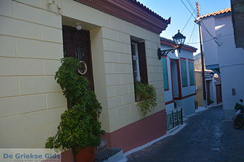 Samos stad | Vathy Samos | Griekenland foto 13 - Foto van https://www.grieksegids.nl/fotos/samos/normaal/samos-stad-013.jpg