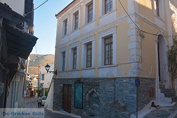 Samos stad | Vathy Samos | Griekenland foto 14 - Foto van https://www.grieksegids.nl/fotos/samos/normaal/samos-stad-014.jpg