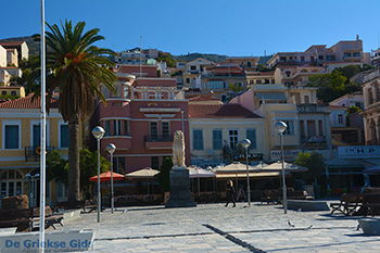 Samos stad | Vathy Samos | Griekenland foto 41 - Foto van https://www.grieksegids.nl/fotos/samos/normaal/samos-stad-041.jpg