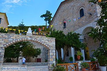 Timios Stavros klooster | Mavratzei Samos | Foto 7 - Foto van https://www.grieksegids.nl/fotos/samos/normaal/timios-stavros-mavratzei-samos-007.jpg