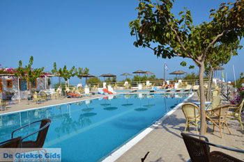 Camping Fira Santorini | Cycladen Griekenland | Foto 5 - Foto van https://www.grieksegids.nl/fotos/santorini/normaal/fira-camping-005.jpg