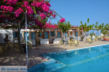 Camping Fira Santorini | Cycladen Griekenland | Foto 6 - Foto van https://www.grieksegids.nl/fotos/santorini/normaal/fira-camping-006.jpg