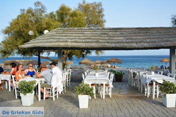 Kamari Santorini | Cycladen Griekenland  | Foto 0087 - Foto van https://www.grieksegids.nl/fotos/santorini/normaal/kamari-santorini-006.jpg