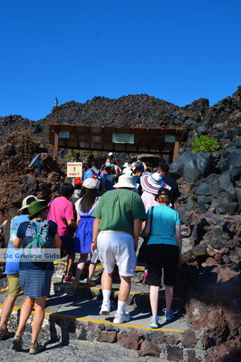 Palia en Nea Kameni Santorini | Cycladen Griekenland  | Foto 2 - Foto van https://www.grieksegids.nl/fotos/santorini/normaal/kameni-santorini-002.jpg