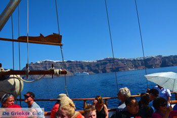 Palia en Nea Kameni Santorini | Cycladen Griekenland  | Foto 70 - Foto van https://www.grieksegids.nl/fotos/santorini/normaal/kameni-santorini-070.jpg