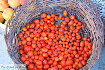 Ergens langs de weg op Santorini | Cycladen Griekenland | Foto 9 - Foto van https://www.grieksegids.nl/fotos/santorini/normaal/langs-de-weg-santorini-009.jpg
