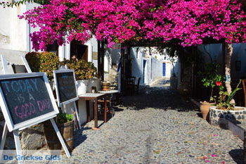 Megalochori Santorini | Cycladen Griekenland | Foto 11 - Foto van https://www.grieksegids.nl/fotos/santorini/normaal/megalochori-santorini-011.jpg