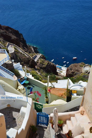 Trappen naar Ammoudi vanaf Oia Santorini | Cycladen Griekenland | Foto 1086 - Foto van https://www.grieksegids.nl/fotos/santorini/normaal/oia-santorini-087.jpg