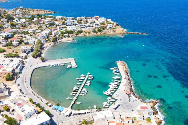 Aegina | Saronische eilanden | Aegina stad - Foto van https://www.grieksegids.nl/fotos/saronische-eilanden/aegina/aegina-stad/mid/aegina-stad-002.jpg?v=1772805007