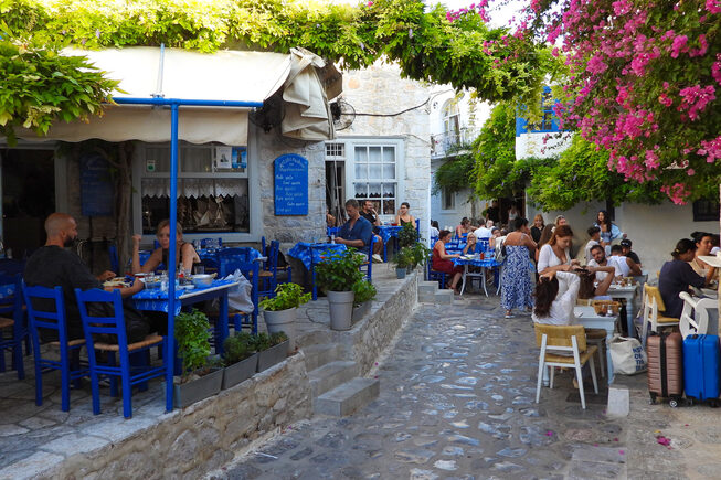 Hydra | Saronische eilanden - Foto van https://www.grieksegids.nl/fotos/saronische-eilanden/hydra/mid/hydra-002.jpg?v=1782383852