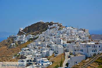 Chora Serifos Cycladen 002 - Foto van https://www.grieksegids.nl/fotos/serifos/normaal/chora-002.jpg