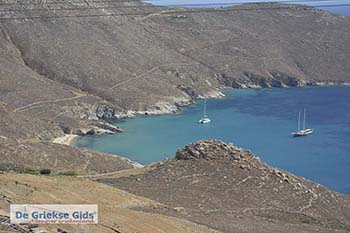 Kalo Ampeli Serifos 1 - Foto van https://www.grieksegids.nl/fotos/serifos/normaal/kalo-ampeli-serifos-001.jpg