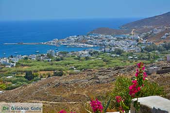 Livadi Serifos Cycladen 011 - Foto van https://www.grieksegids.nl/fotos/serifos/normaal/livadi-011.jpg