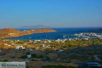 Livadi Serifos Cycladen 015 - Foto van https://www.grieksegids.nl/fotos/serifos/normaal/livadi-015.jpg