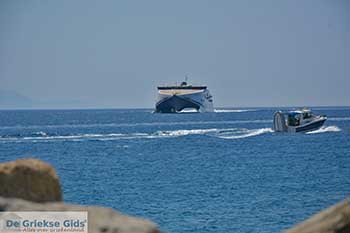 Livadi Serifos Cycladen 060 - Foto van https://www.grieksegids.nl/fotos/serifos/normaal/livadi-060.jpg