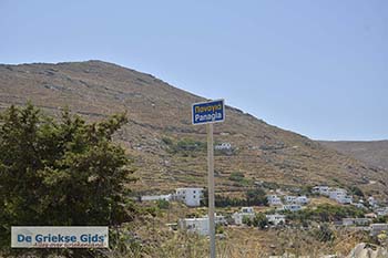 Panagia Serifos 2 - Foto van https://www.grieksegids.nl/fotos/serifos/normaal/panagia-serifos-002.jpg