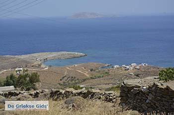 Platys Gialos Serifos 9 - Foto van https://www.grieksegids.nl/fotos/serifos/normaal/platys-gialos-serifos-009.jpg