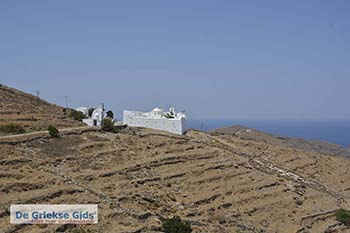 Taxiarches klooster Serifos  - Cycladen 6 - Foto van https://www.grieksegids.nl/fotos/serifos/normaal/taxiarches-klooster-serifos-006.jpg