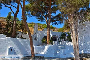 Agion Anargiron Duiventillen 02  Sifnos Cycladen - Foto van https://www.grieksegids.nl/fotos/sifnos/normaal/agion-anargiron-duiventillen-002.jpg