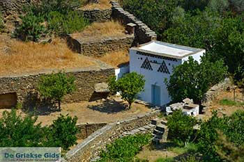 Agion Anargiron Duiventillen 12  Sifnos Cycladen - Foto van https://www.grieksegids.nl/fotos/sifnos/normaal/agion-anargiron-duiventillen-012.jpg