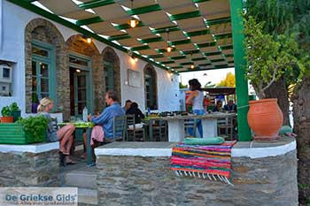 Artemonas 02  Sifnos Cycladen - Foto van https://www.grieksegids.nl/fotos/sifnos/normaal/artemonas-002.jpg