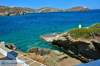 Chrisopigi Sifnos - Cycladen 18 - Foto van https://www.grieksegids.nl/fotos/sifnos/normaal/chrisopigi-018.jpg