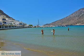 Kamares 06  Sifnos Cycladen - Foto van https://www.grieksegids.nl/fotos/sifnos/normaal/kamares-006.jpg