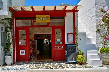 Kamares 23  Sifnos Cycladen - Foto van https://www.grieksegids.nl/fotos/sifnos/normaal/kamares-023.jpg
