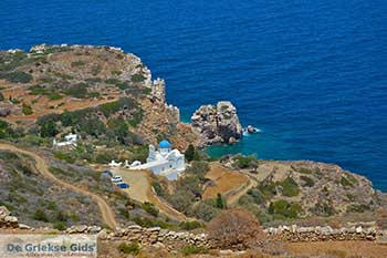 Panagia Poulati 01  Sifnos Cycladen - Foto van https://www.grieksegids.nl/fotos/sifnos/normaal/panagia-poulati-001.jpg