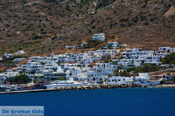 Kamares Sifnos | Cycladen Griekenland | Foto 4 - Foto van https://www.grieksegids.nl/fotos/sifnos/normaal/sifnos-grieksegids-015.jpg