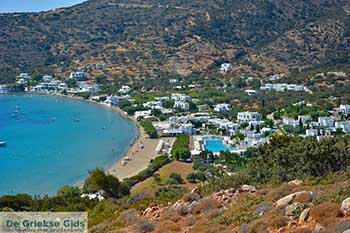 Vathy 01  Sifnos Cycladen - Foto van https://www.grieksegids.nl/fotos/sifnos/normaal/vathy-001.jpg