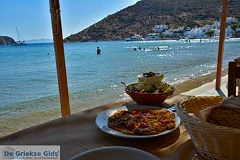 Vathy 19  Sifnos Cycladen - Foto van https://www.grieksegids.nl/fotos/sifnos/normaal/vathy-019.jpg