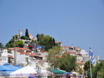 Heuveltje in Skiathos-stad - Foto van De Griekse Gids