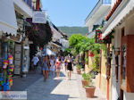 Winkelstraat Papadiamantis in Skiathos stad foto 10 - Foto van De Griekse Gids