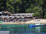 Strand Koukounaries - Eiland Skiathos - foto 2 - Foto van De Griekse Gids