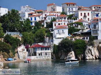 Met de boot naar Skiathos stad foto 7 - Foto van https://www.grieksegids.nl/fotos/skiathos/350pixels/eiland-skiathos-032.jpg